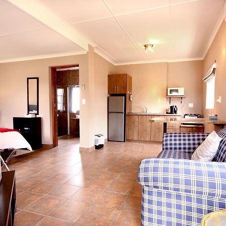 Kweekkraal Guest Farm Villa Ривърсдейл Екстериор снимка